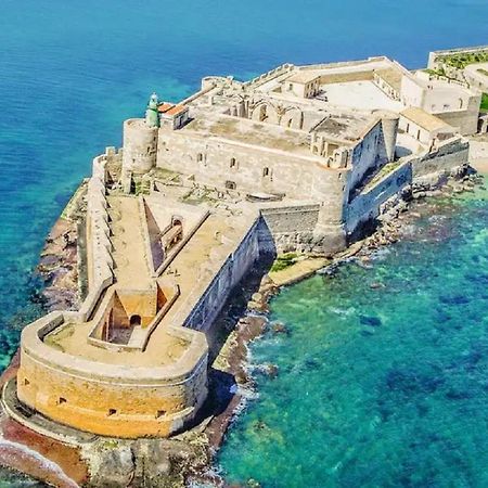 Independent Room Near Ortigia Island Syrakus Exterior foto